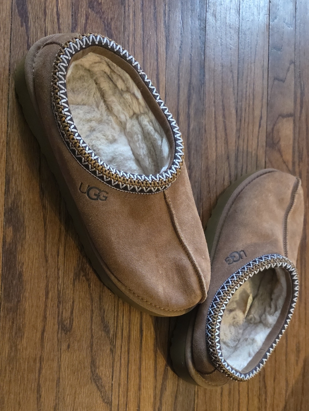 UGG Women’s Chestnut Suede Shearling Lined Slip-On Slippers